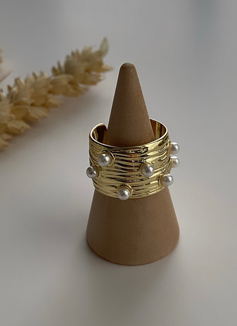 SMALL PEARL RING