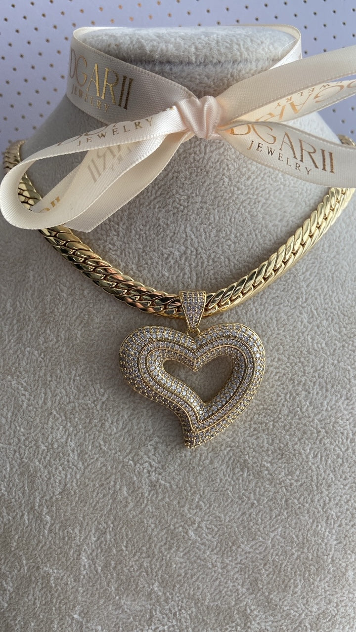 CHAIN WITH BIG HEART