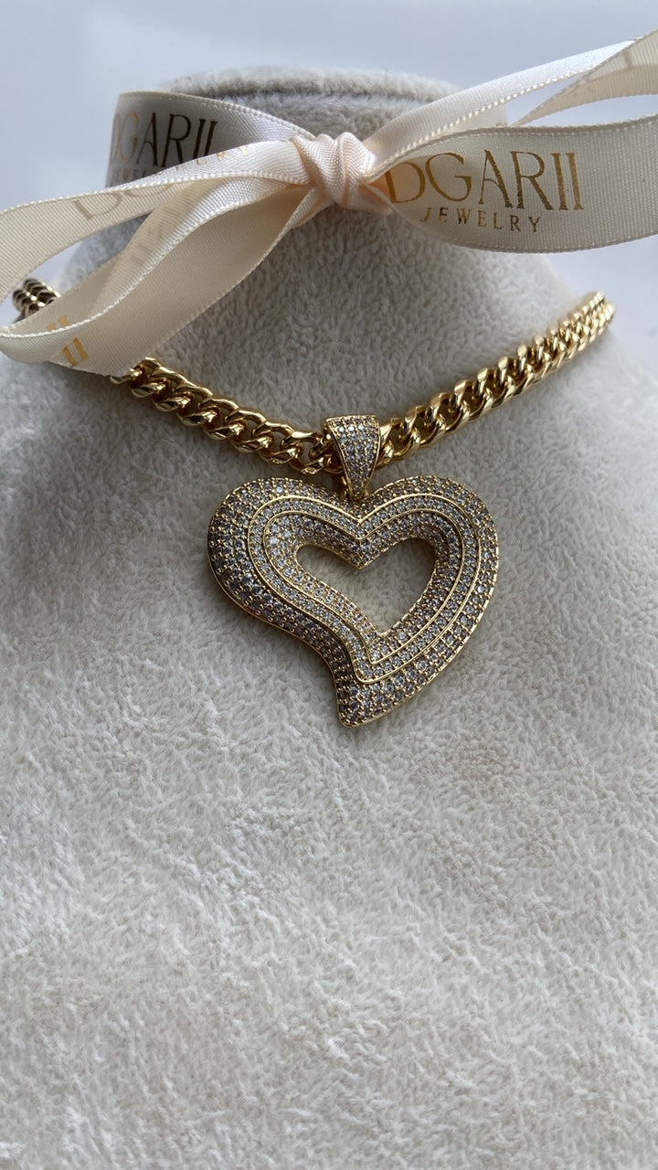 CHAIN WITH BIG HEART