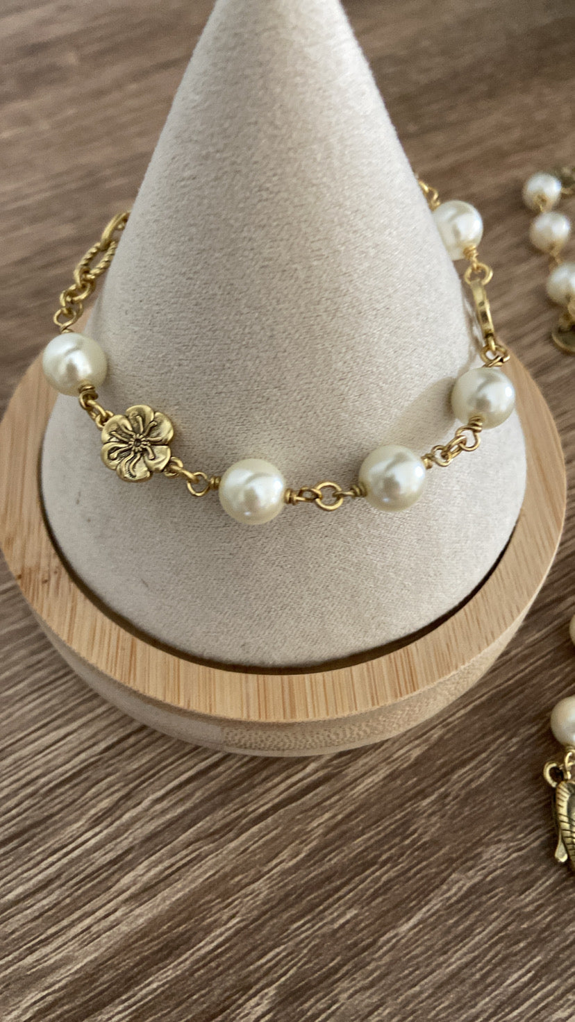 PEARLS SET