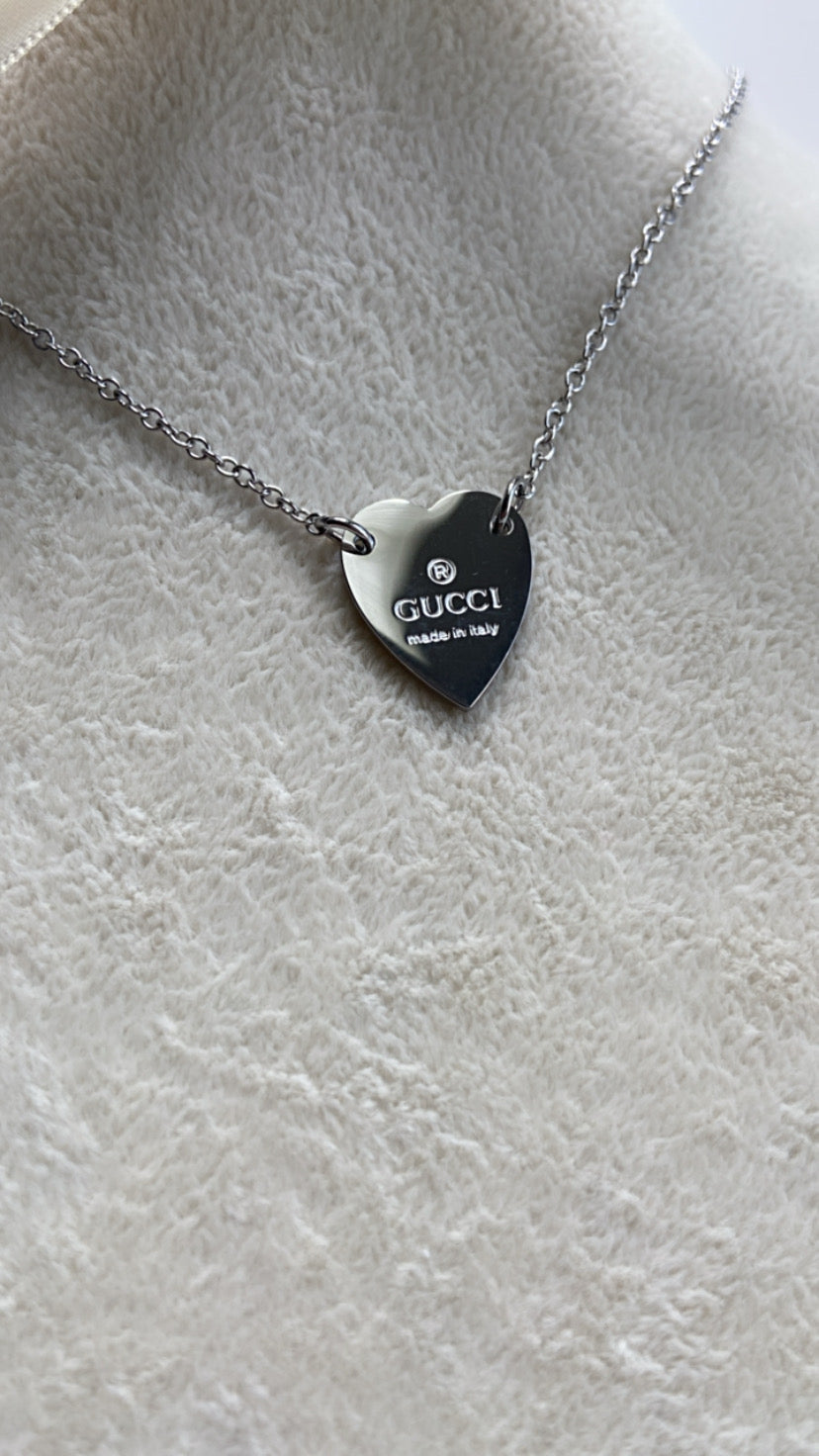 GG HEART NECKLACE (BUY A NECKLACE AND GET BRACELET FREE)