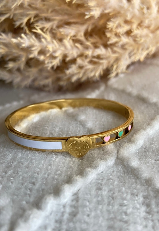 CUTE HEART BANGLE