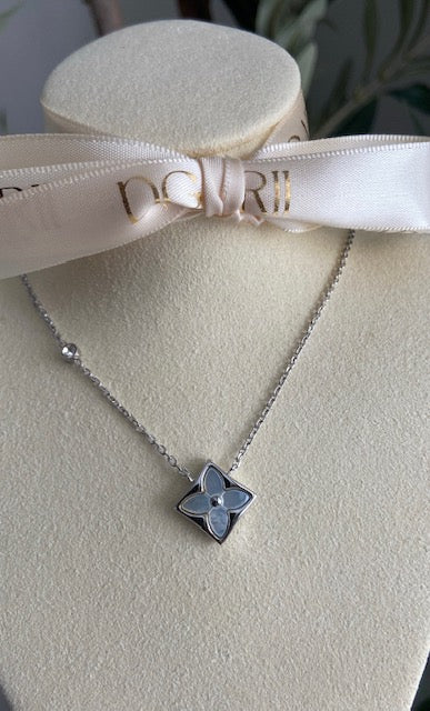 LV FLOWER NECKLACE